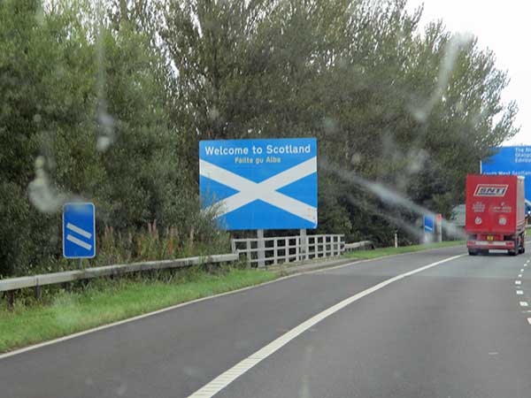 crossing the border into scotland from england on october 4, 2016