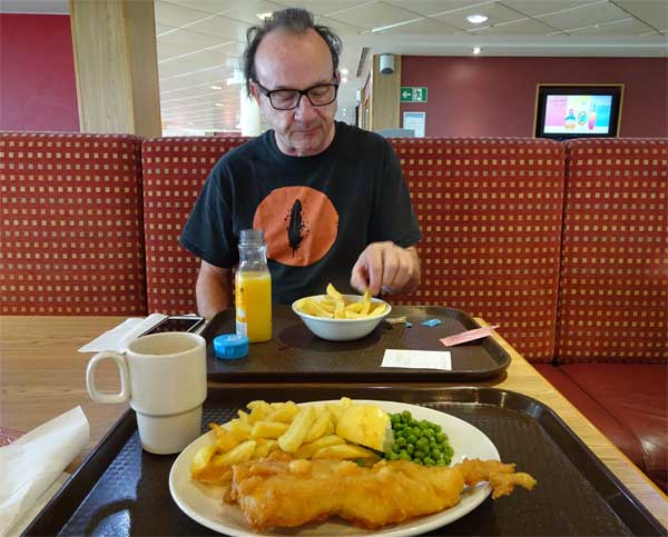david yow chowing w/watt on the ferry from dover to calais on august 5, 2019