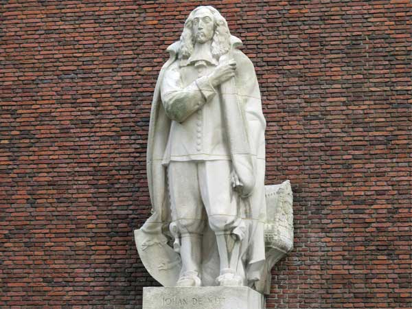 statue of johan de witt in rotterdam, netherlands on october 30, 2016