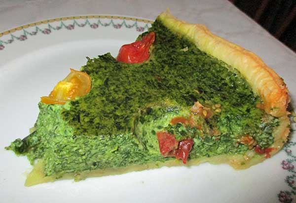 spinach quiche at n9 in eeklo, belgium on october 1, 2016