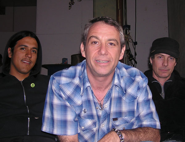 mike watt + the secondmen - el mar cura todo in europe too tour 2005  diary - week 4