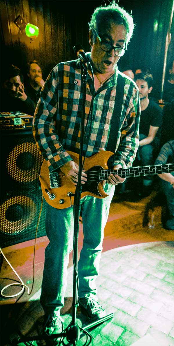 mike watt at king georg in cologne, germany on october 28, 2016 - photo by martin styblo
