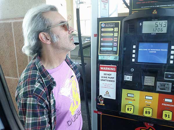 mike baggetta fueling the new boat for the last time this tour at the moronogo hotel + casino off of I-10 on november 4, 2023