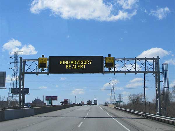 traffic advisory sign on I-94 west, heading for chicago, il