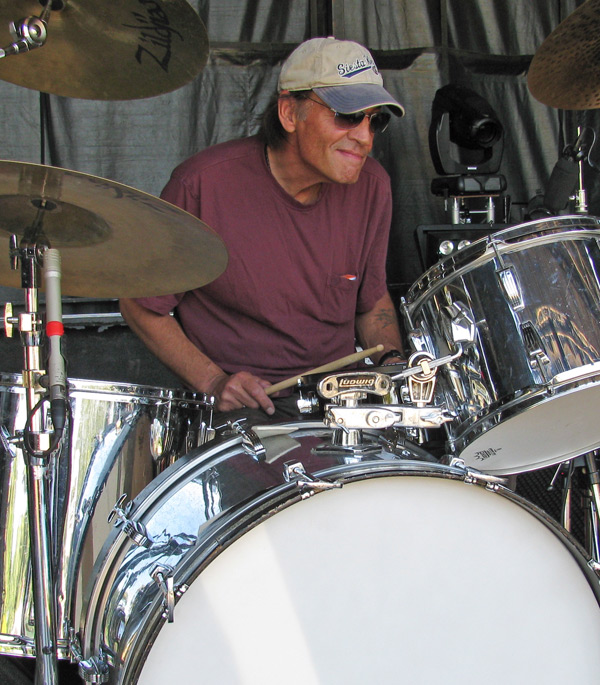 scott asheton at festival beauregard 2010 soundcheck