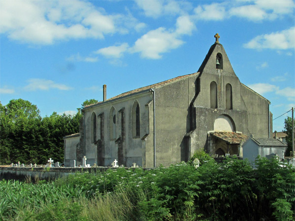 old boneyard on the way to marmande, france - june 30, 2013