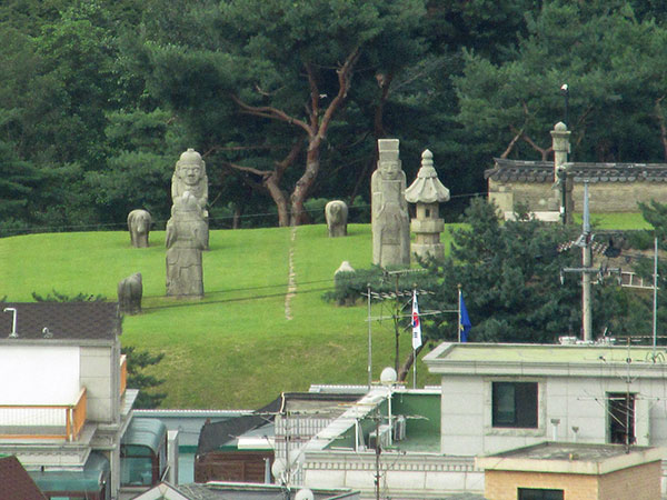 seonjeongneung from my window at the 'tel