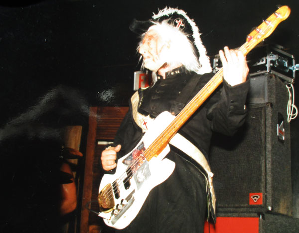 digishot of photo of mike watt in a freemason outfit on halloween 1985 w/the minutemen given to him on october 21, 2015
